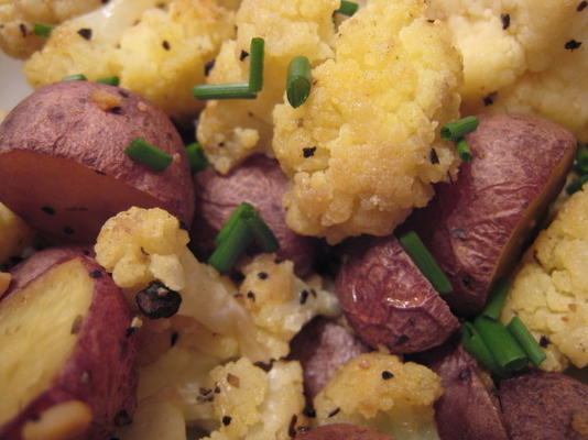 pommes de terre rôties et chou-fleur à la ciboulette