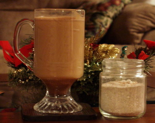 mélange de chocolat chaud orange dans un sac