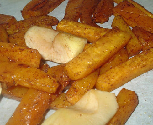 frites au four épicées aux pommes et à la courge musquée