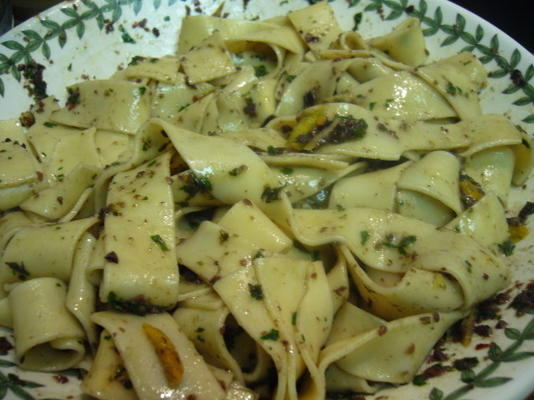 Pappardelle aux olives, thym et citron