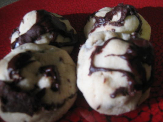 boules au beurre fourrées aux baisers de chocolat