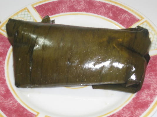 nacatamales (tamales d'Amérique centrale enveloppés dans une feuille de bananier)