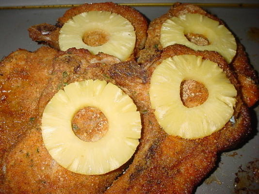 côtelettes de porc à l'ananas cuites au four