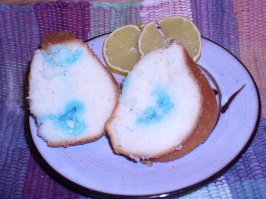 holland bols Bundt gâteau au chocolat blanc bleu
