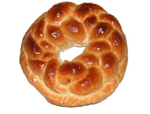 cozonac ou colac roumain - un pain de noel