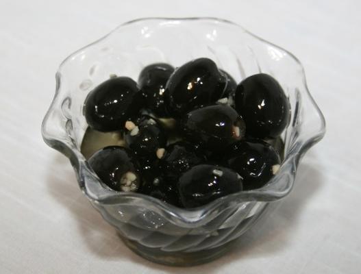 olives à l'ail épicées