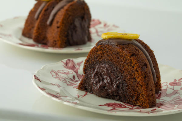 tunnel de gâteau au fudge et à la banane