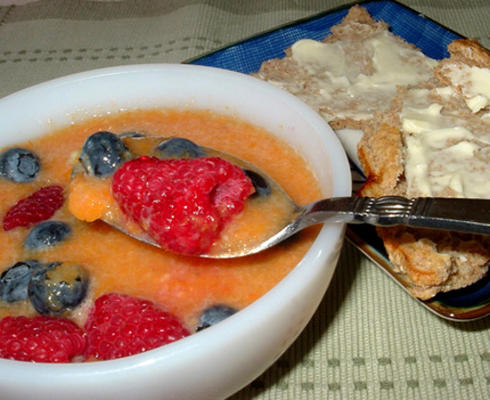 soupe de fruits facile et scones de blé entier