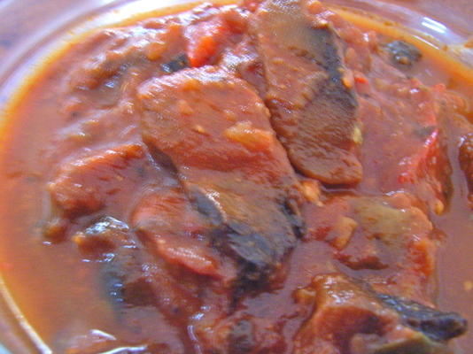 champignons indiens à la sauce tomate