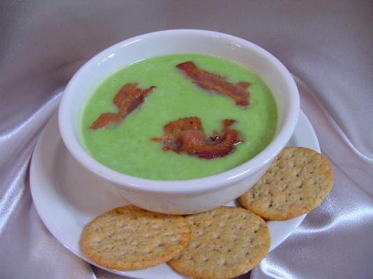 soupe de pois verts frais