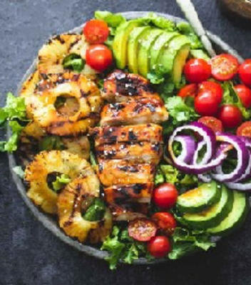 salade de poulet teriyaki grillé