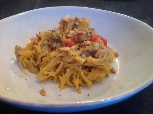 mon étonnant pad de poulet à la courge spaghetti thaï