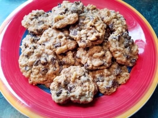 biscuits à l'avoine aux brisures de chocolat et aux noix