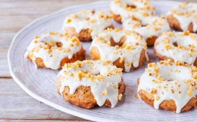 beignets à la banane et aux noix