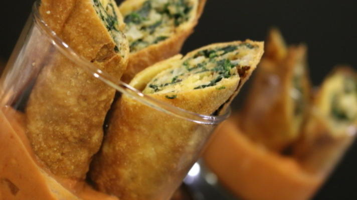 spanakopita taquitos au chèvre sauce tomate trempette ragu