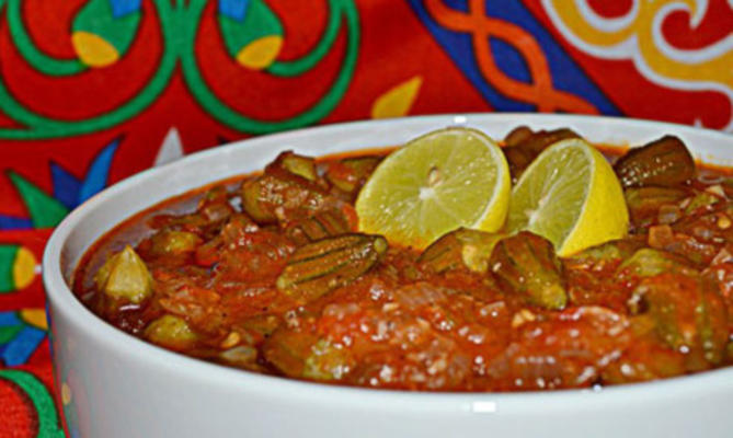 bamya bil lahme (okra avec ragoût de viande)