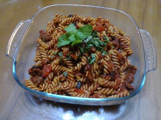 rotini à la sauce tomate épicée