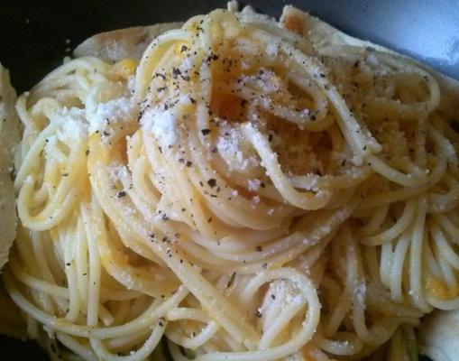 spaghetti à la courge musquée et au parmesan
