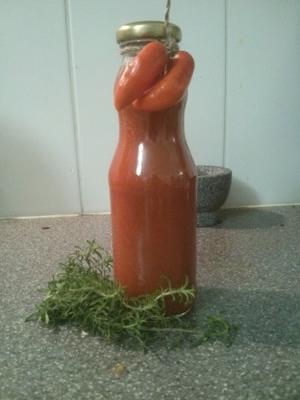 sauce piquante au chili rouge ardent fait maison