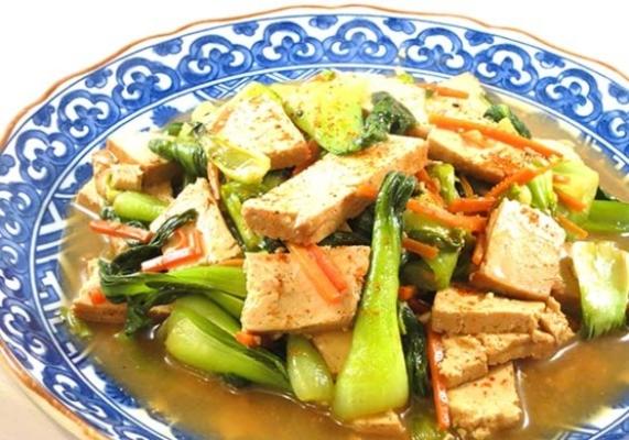 tofu cuit au four et bok choy