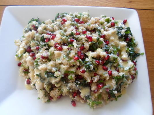 salade de quinoa, chou frisé et grenade