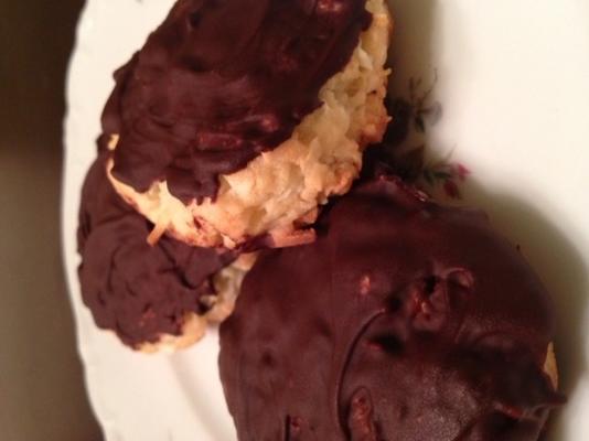 biscuits enrobés de chocolat et biscuits mélangés (biscuits de monticules)