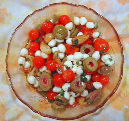 salade de tomates méditerranéenne
