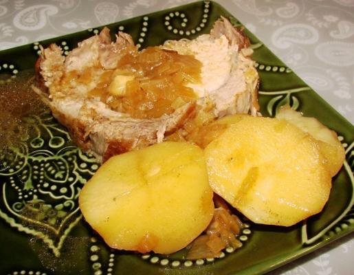 rôti de porc avec pommes de terre jaunes