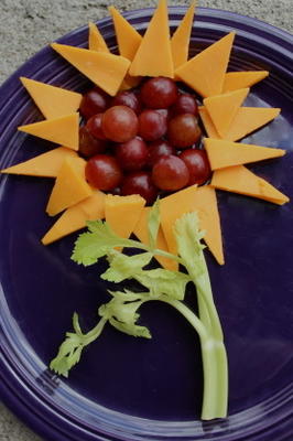 pièce maîtresse de tournesol au fromage dirigée par - plat délicieux--