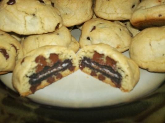 biscuits aux pépites de chocolat fourrés