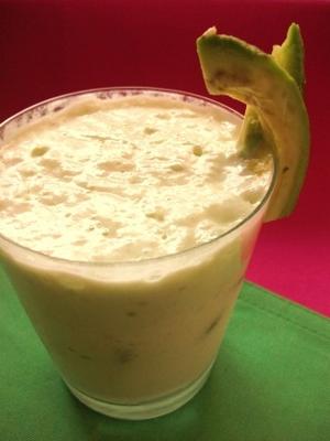 milkshake à l'avocat et à la noix de coco