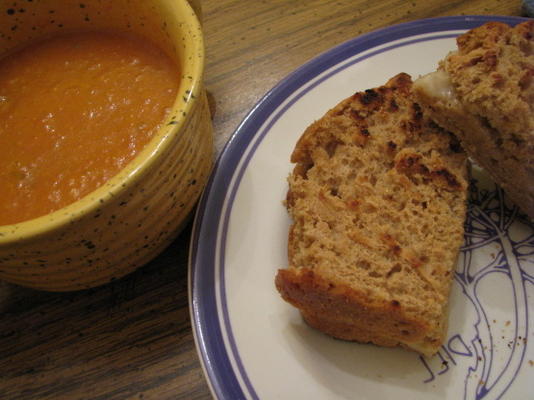 soupe de tomates et poivrons grillés santé