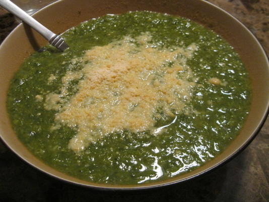 soupe aux épinards et au brocoli