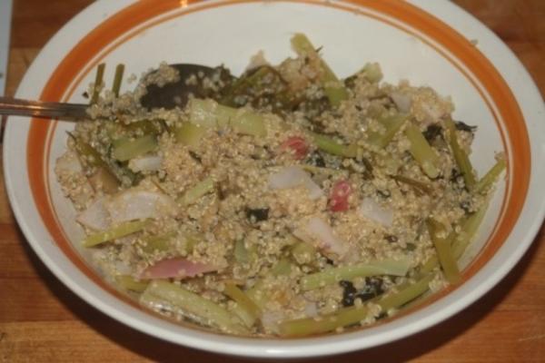 quinoa avec groseille à maquereau, rhubarbe, fenouil et navet