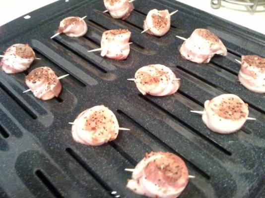 pétoncles simples enveloppés dans du bacon