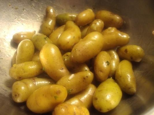 pommes de terre nouvelles avec vinaigrette au thym