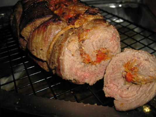 steak de flanc fourré et roulé d'inspiration méditerranéenne