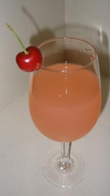 jus de pamplemousse et de fraise bio