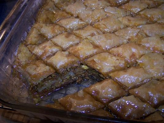 Baklava à la pistache au sirop d'orange à la cardamome