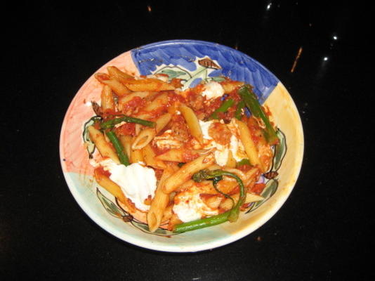 saucisse, mozzarella, broccolini et penne de l'as