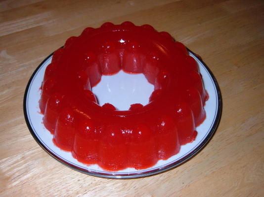 anneau jell-o à la compote de pommes à la fraise de nickey