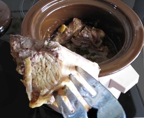 gigot d'agneau succulent pour la mijoteuse / mijoteuse