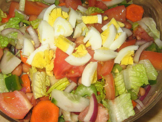 salade de haricots et de légumes