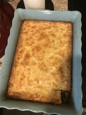 gâteau au beurre gluant à la noix de coco