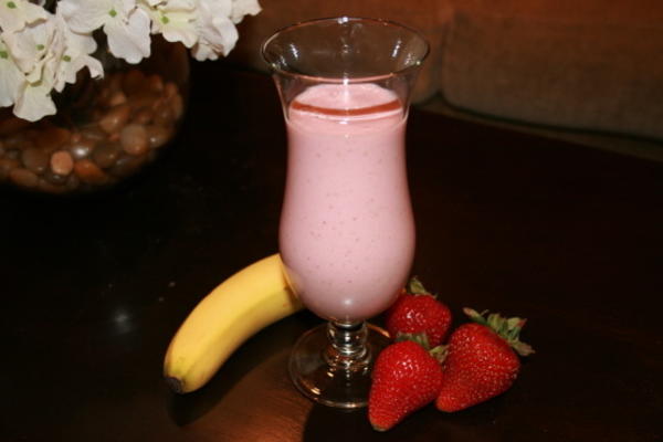 smoothie sain fraise-banane (avec son de riz)