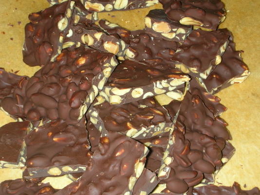 barres de chocolat et de cacahuètes