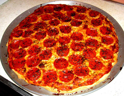 délicieuse pizza italienne semi-maison de pat