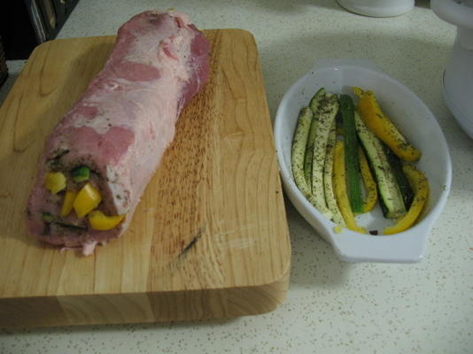 rôti farci avec légumes d'été (arrosto di vitello variegato