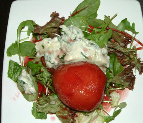 salade de mascarpone, gorgonzola et poire pochée