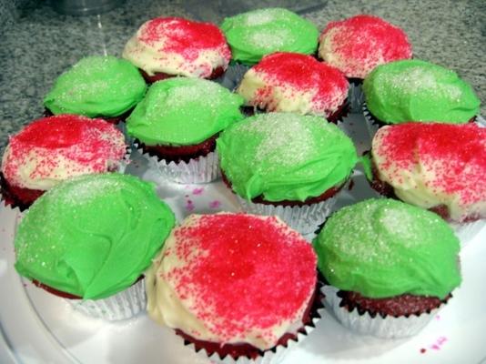 cupcakes noel festifs velours rouge profond